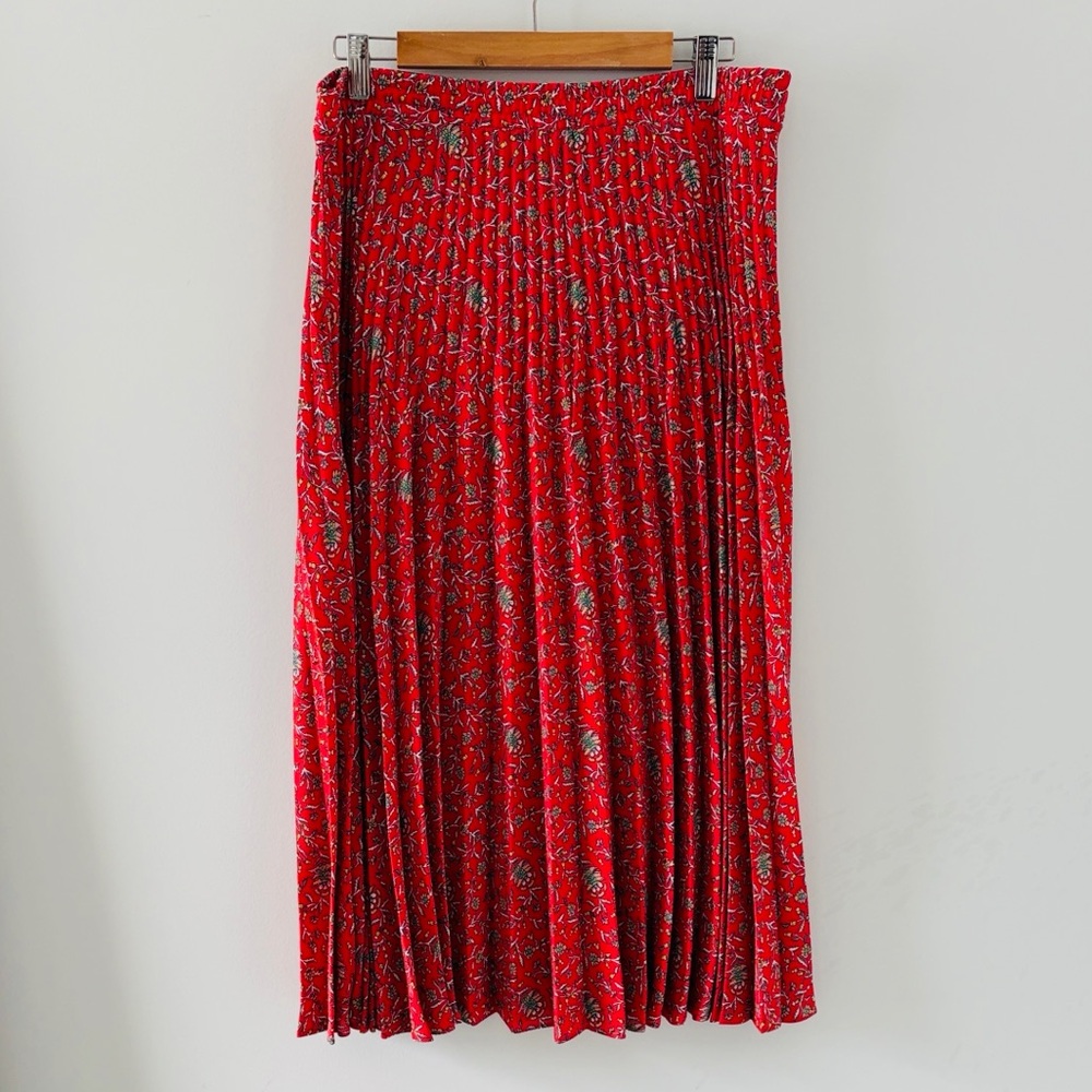Max Studio | pleated skirt | floral red | Large